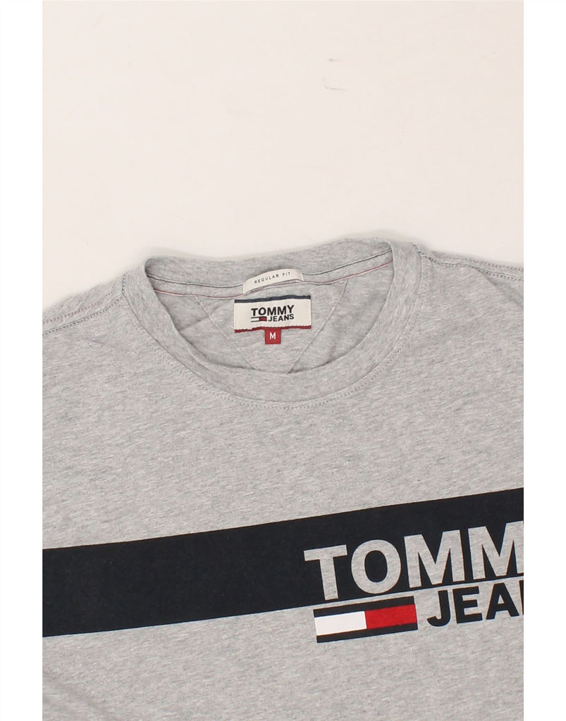 TOMMY HILFIGER Mens Regular Fit Graphic T-Shirt Top Medium Grey Cotton Vintage Tommy Hilfiger and Second-Hand Tommy Hilfiger from Messina Hembry 