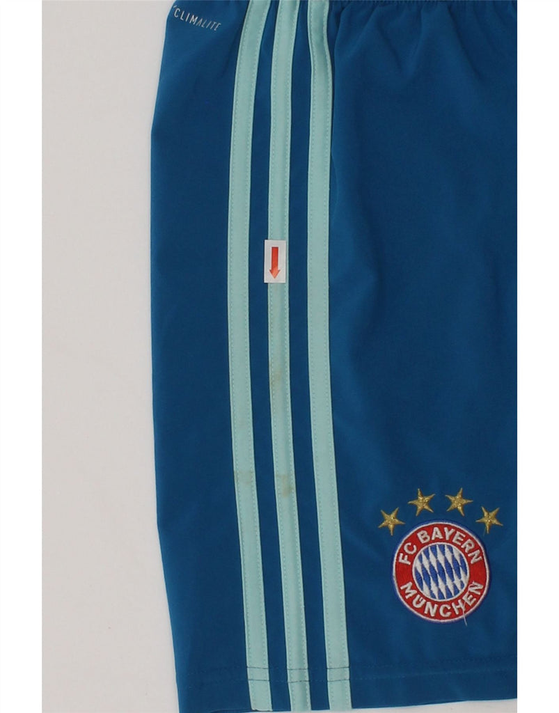 ADIDAS Boys FC Bayern Munchen Sport Shorts 9-10 Years Blue Polyester | Vintage Adidas | Thrift | Second-Hand Adidas | Used Clothing | Messina Hembry 