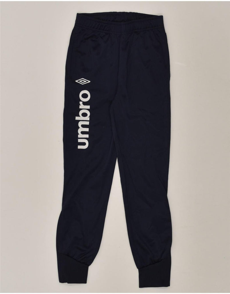 UMBRO Boys Graphic Tracksuit Trousers Joggers 7-8 Years 2XS Navy Blue | Vintage Umbro | Thrift | Second-Hand Umbro | Used Clothing | Messina Hembry 