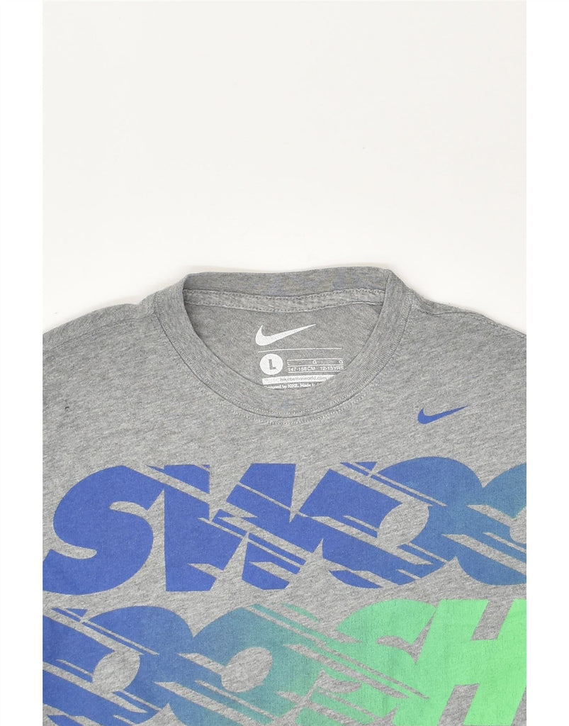 NIKE Boys Graphic T-Shirt Top 12-13 Years Large  Grey Cotton | Vintage Nike | Thrift | Second-Hand Nike | Used Clothing | Messina Hembry 