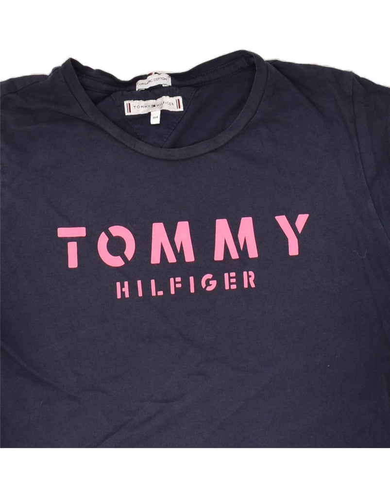 TOMMY HILFIGER Girls Graphic T-Shirt Top 13-14 Years Navy Blue Cotton | Vintage Tommy Hilfiger | Thrift | Second-Hand Tommy Hilfiger | Used Clothing | Messina Hembry 