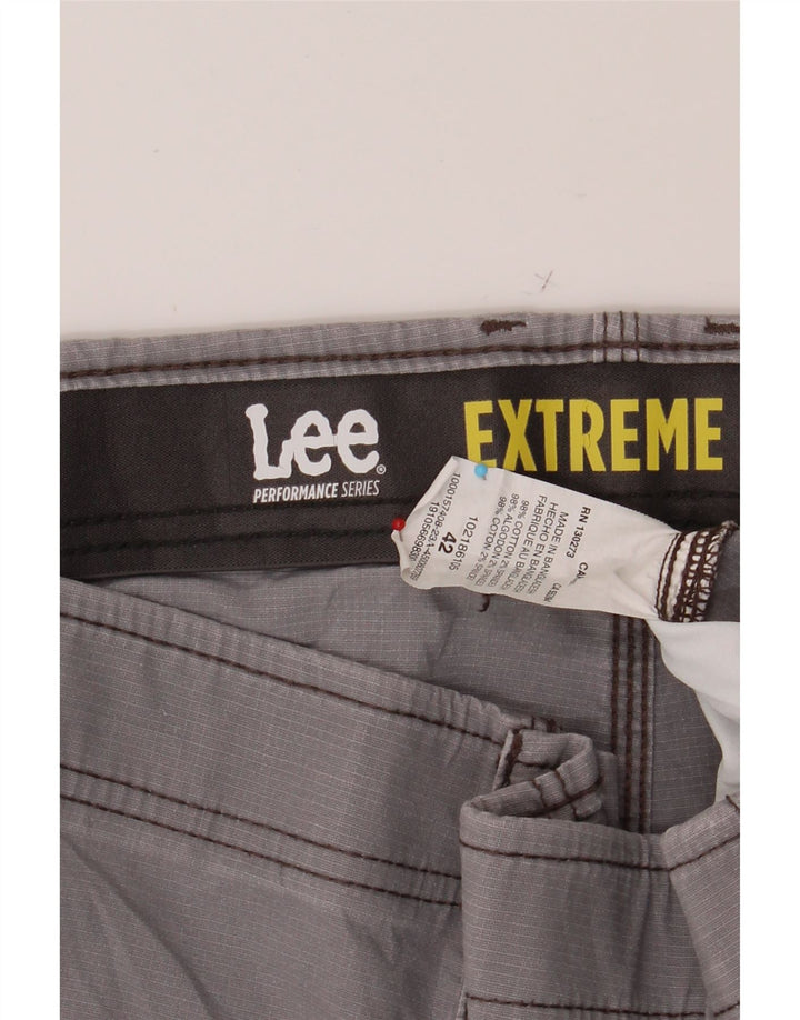 LEE Mens Extreme Motion Cargo Shorts W42 2XL Grey Cotton Vintage Lee and Second-Hand Lee from Messina Hembry 