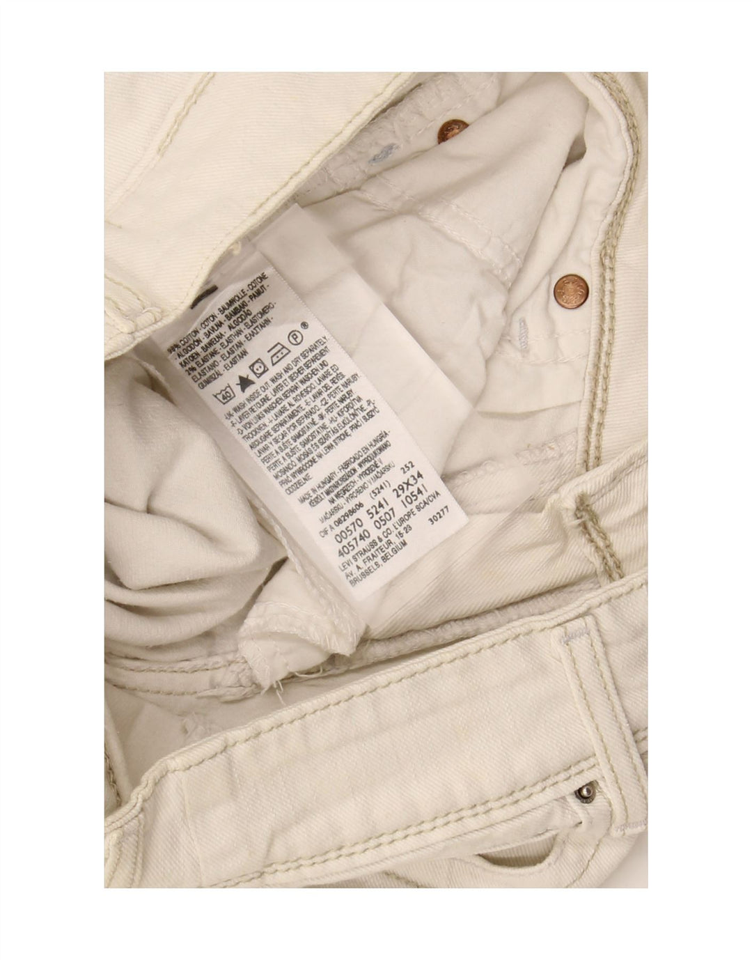 LEVI'S Womens 570 Straight Jeans W29 L27 White Cotton Vintage Levi's and Second-Hand Levi's from Messina Hembry 