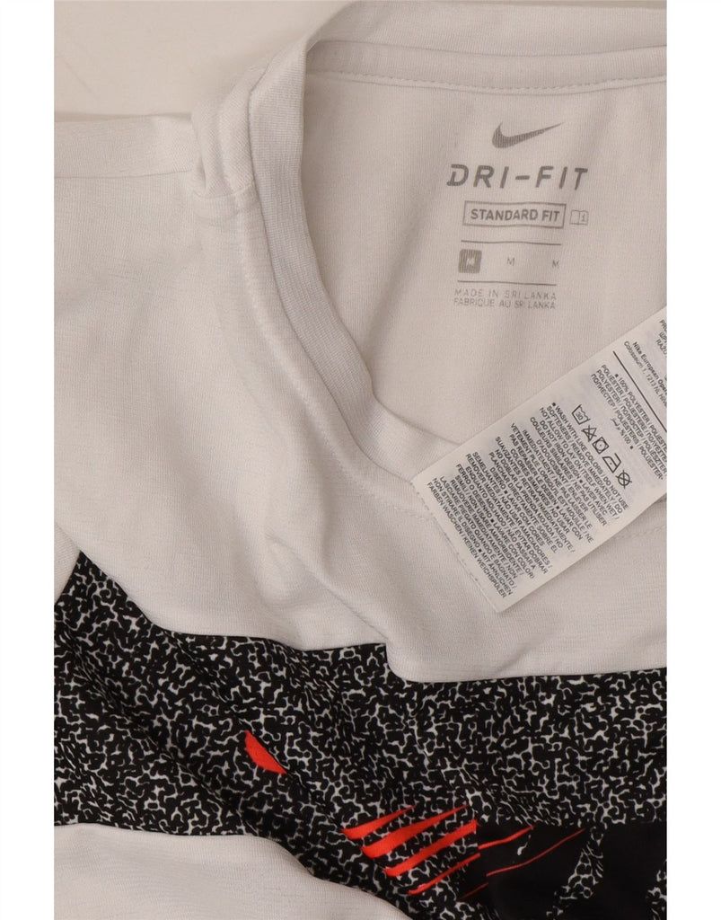 NIKE Mens Dri Fit Standard Fit Graphic T-Shirt Top Medium White Polyester Vintage Nike and Second-Hand Nike from Messina Hembry 