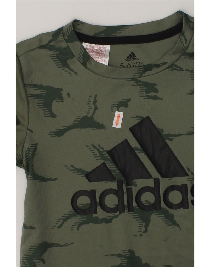 ADIDAS Boys Graphic T-Shirt Top 5-6 Years Khaki Camouflage Polyester | Vintage Adidas | Thrift | Second-Hand Adidas | Used Clothing | Messina Hembry 
