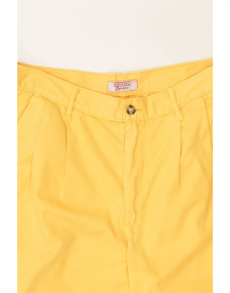 STEFANEL Mens Pegged Chino Shorts W32 Medium Yellow Cotton | Vintage Stefanel | Thrift | Second-Hand Stefanel | Used Clothing | Messina Hembry 