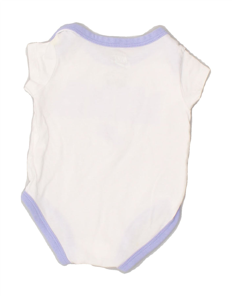 NIKE Baby Boys Graphic Bodysuit 6-9 Months White | Vintage Nike | Thrift | Second-Hand Nike | Used Clothing | Messina Hembry 