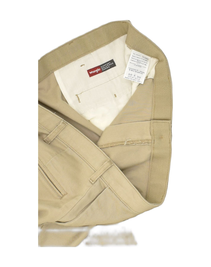 WRANGLER Mens Straight Chino Trousers W40 L30 Khaki Cotton | Vintage Wrangler | Thrift | Second-Hand Wrangler | Used Clothing | Messina Hembry 