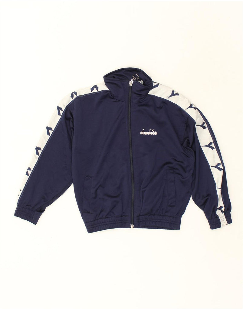 DIADORA Boys Graphic Tracksuit Top Jacket 8-9 Years Navy Blue Polyester | Vintage Diadora | Thrift | Second-Hand Diadora | Used Clothing | Messina Hembry 