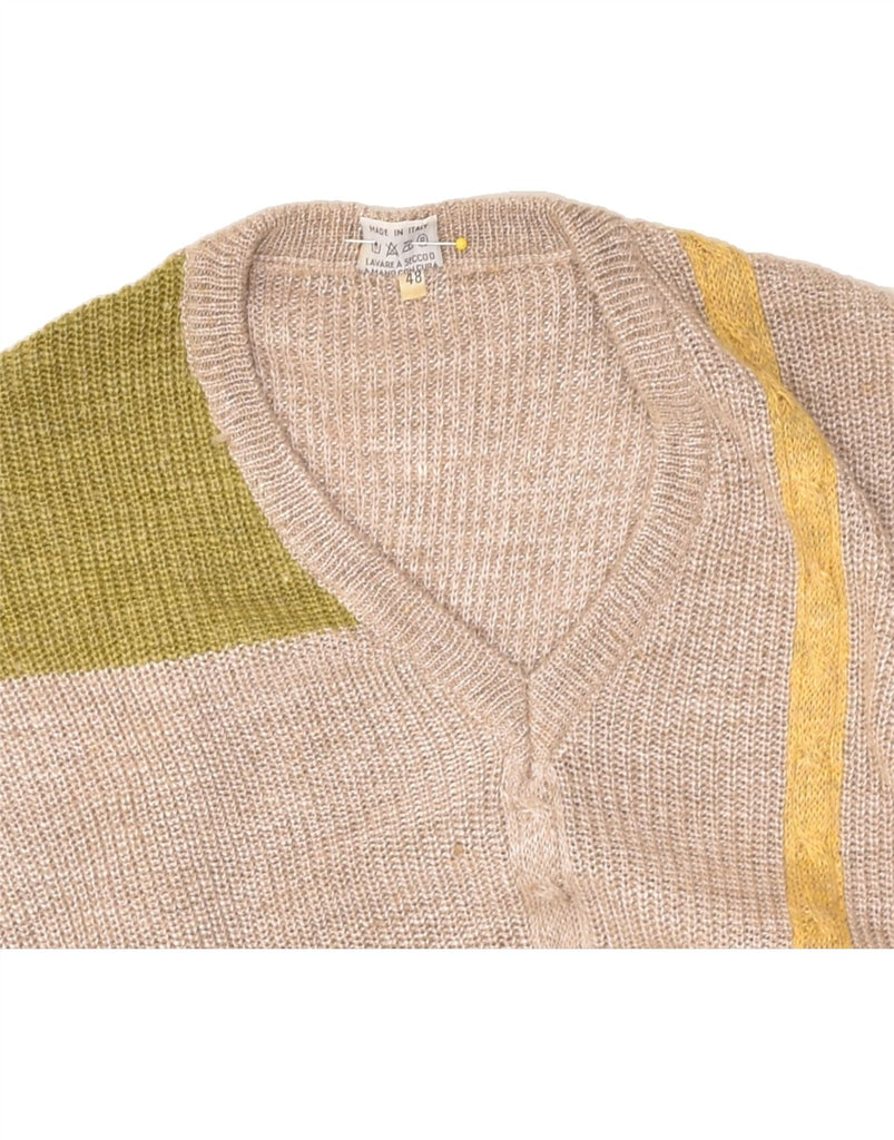 VINTAGE Mens V-Neck Jumper Sweater IT 48 Medium Beige Colourblock | Vintage Vintage | Thrift | Second-Hand Vintage | Used Clothing | Messina Hembry 