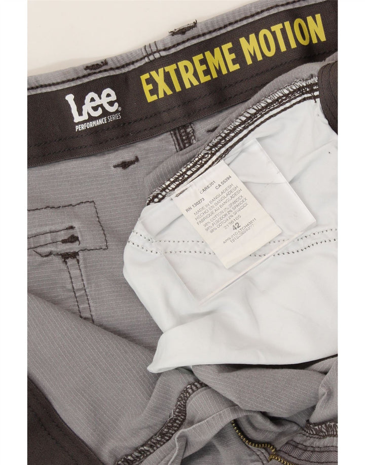 LEE Mens Extreme Motion Cargo Shorts W42 2XL Grey Cotton Vintage Lee and Second-Hand Lee from Messina Hembry 