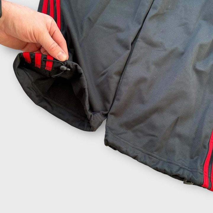 Baggy Adidas joggers - small (elasticated with drawstring)