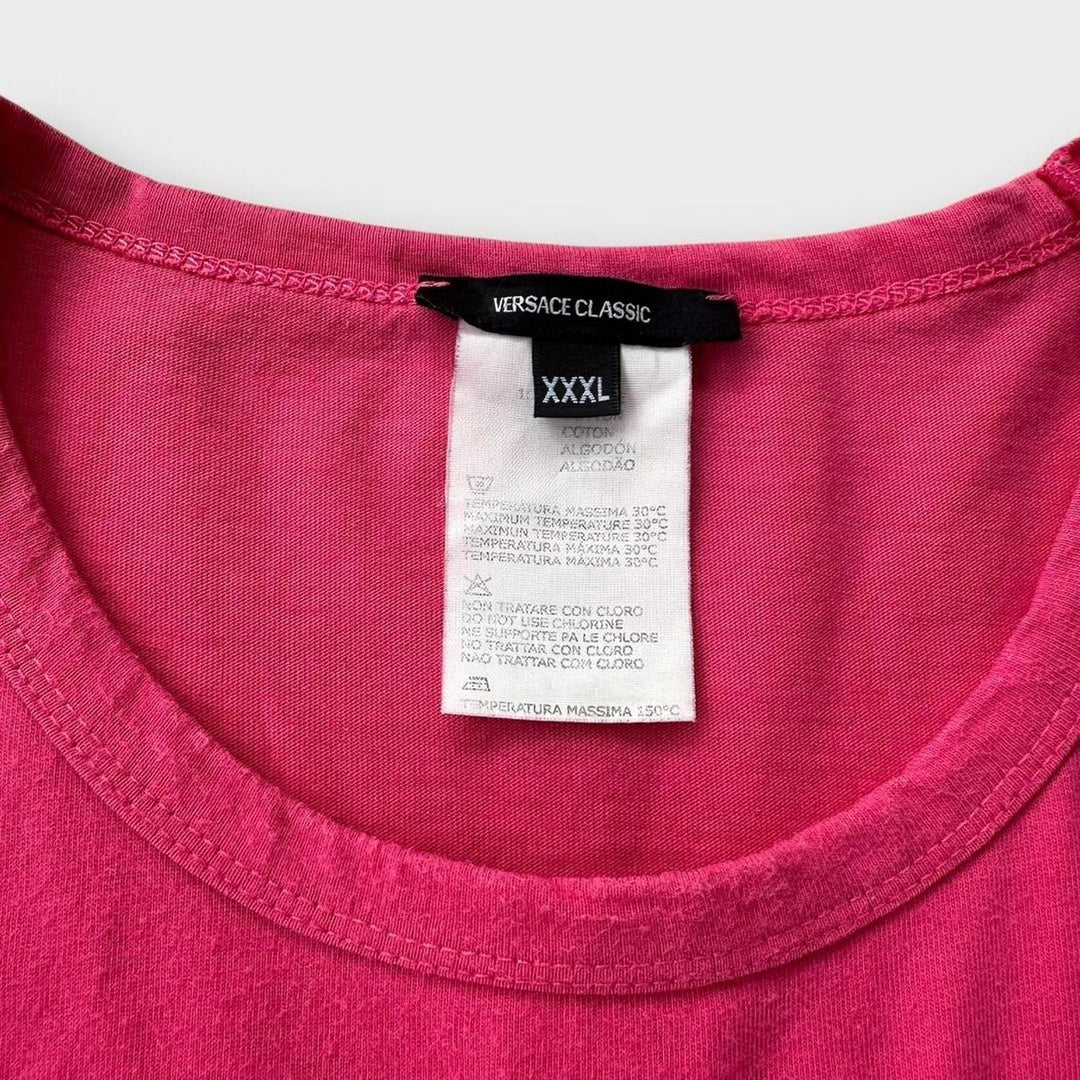 Vintage Versace tee - XXXL (fits like an XL)
