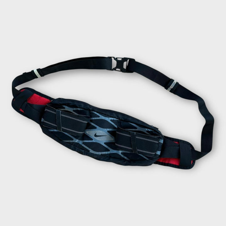 Y2K Nike technical side bag