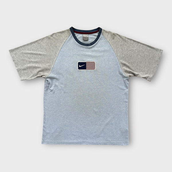 Y2K Nike USA flag tee - large (fits like an XL)