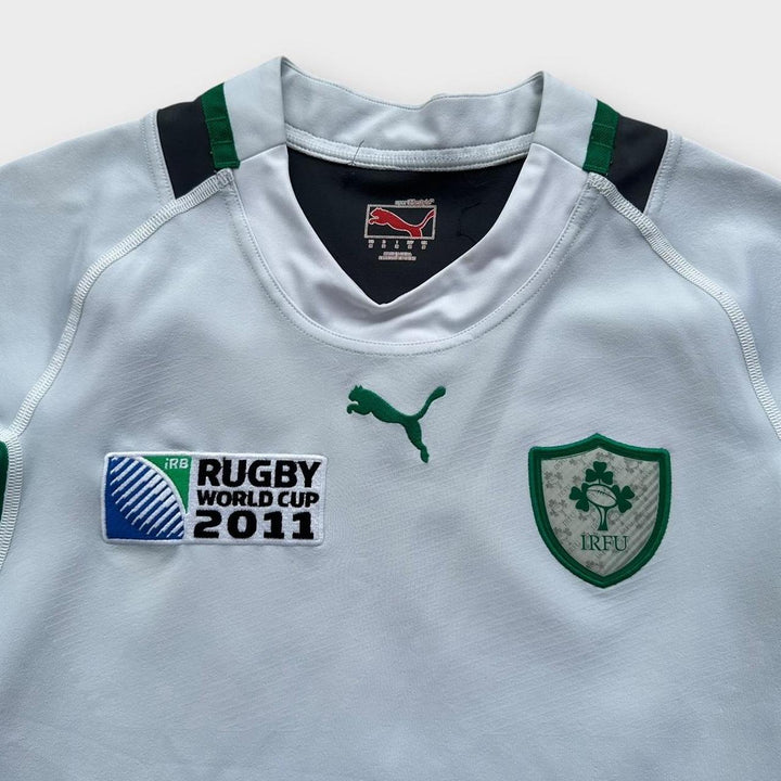 Ireland rugby top - medium (fits like a small)