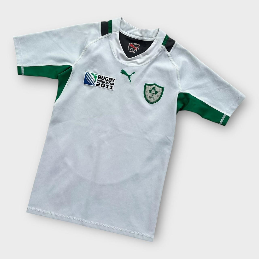 Ireland rugby top - medium (fits like a small)