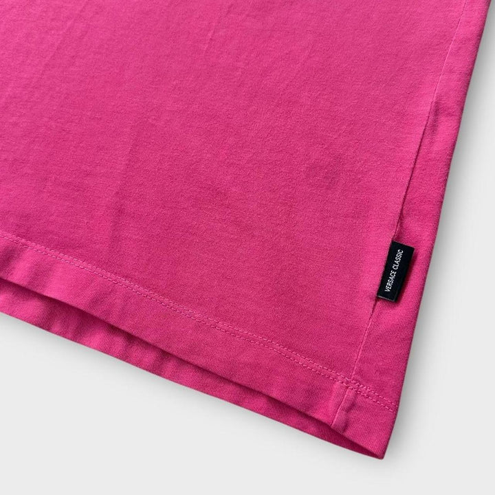 Vintage Versace tee - XXXL (fits like an XL)