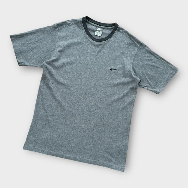 Vintage Nike tee - medium