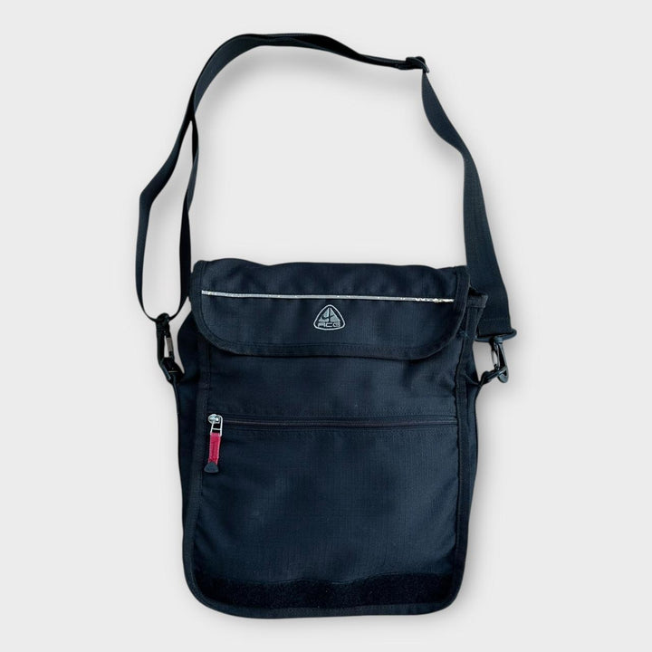 Y2K Nike ACG side bag - one size