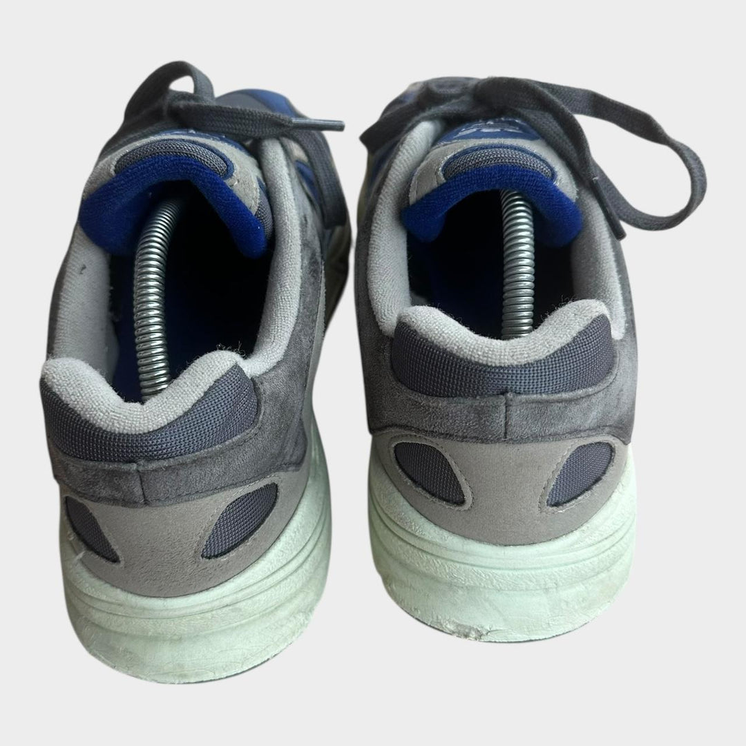 Adidas Yung-1 trainers - UK10