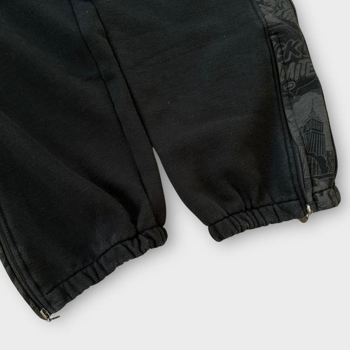 Ecko Unltd joggers/ sweatpants - XL (elasticated with drawstring)