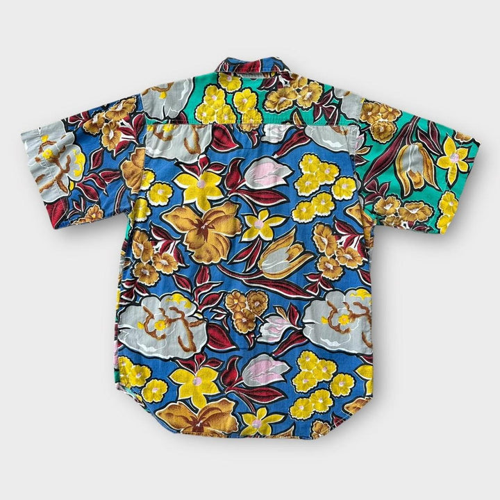 Funky button up shirt - medium