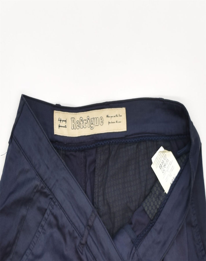 REFRIGUE Mens Tapered Capri Trousers IT 48 Medium W32 L24 Navy Blue Cotton | Vintage | Thrift | Second-Hand | Used Clothing | Messina Hembry 