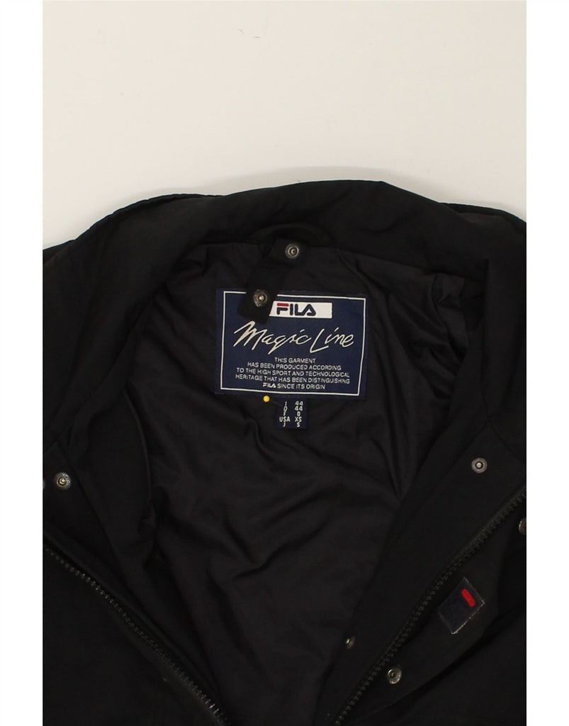 FILA Mens Windbreaker Jacket IT 44 XS Black Polyester | Vintage Fila | Thrift | Second-Hand Fila | Used Clothing | Messina Hembry 