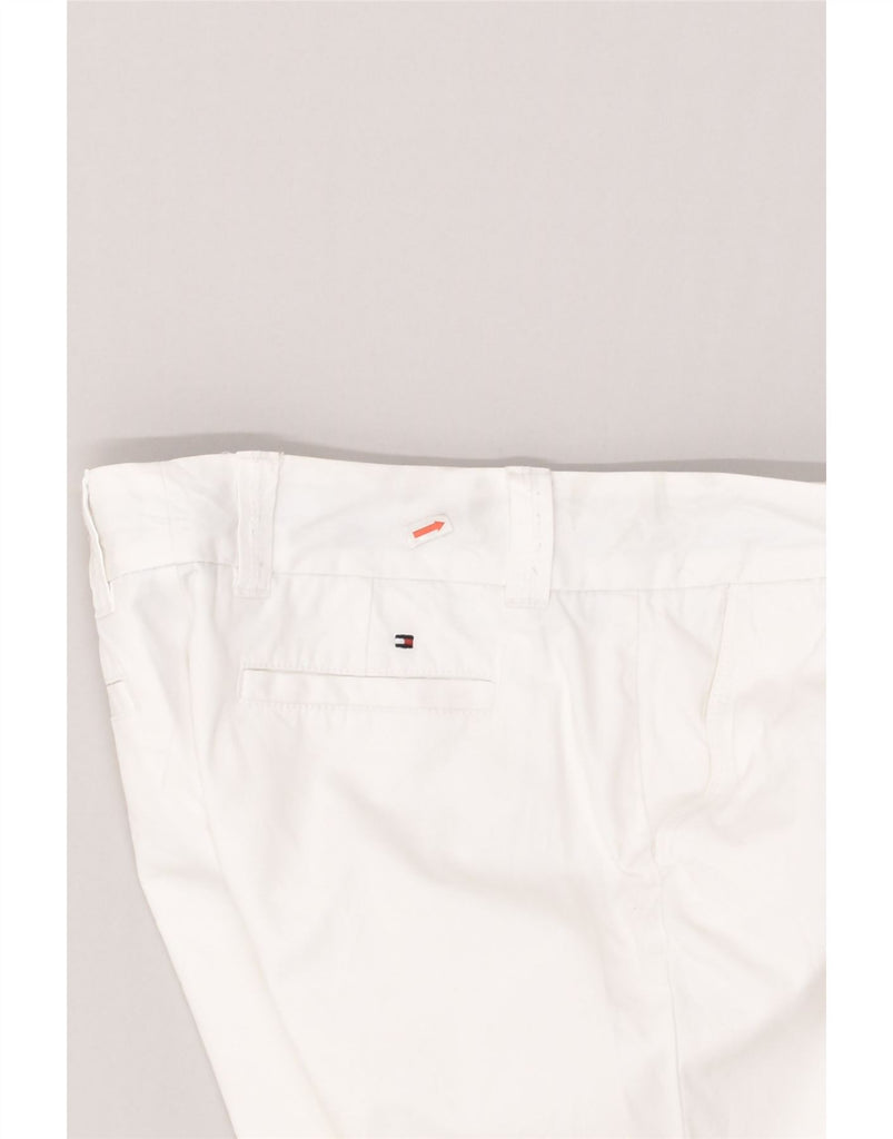 TOMMY HILFIGER Womens Chino Shorts US 6 Medium W30 White Cotton | Vintage Tommy Hilfiger | Thrift | Second-Hand Tommy Hilfiger | Used Clothing | Messina Hembry 