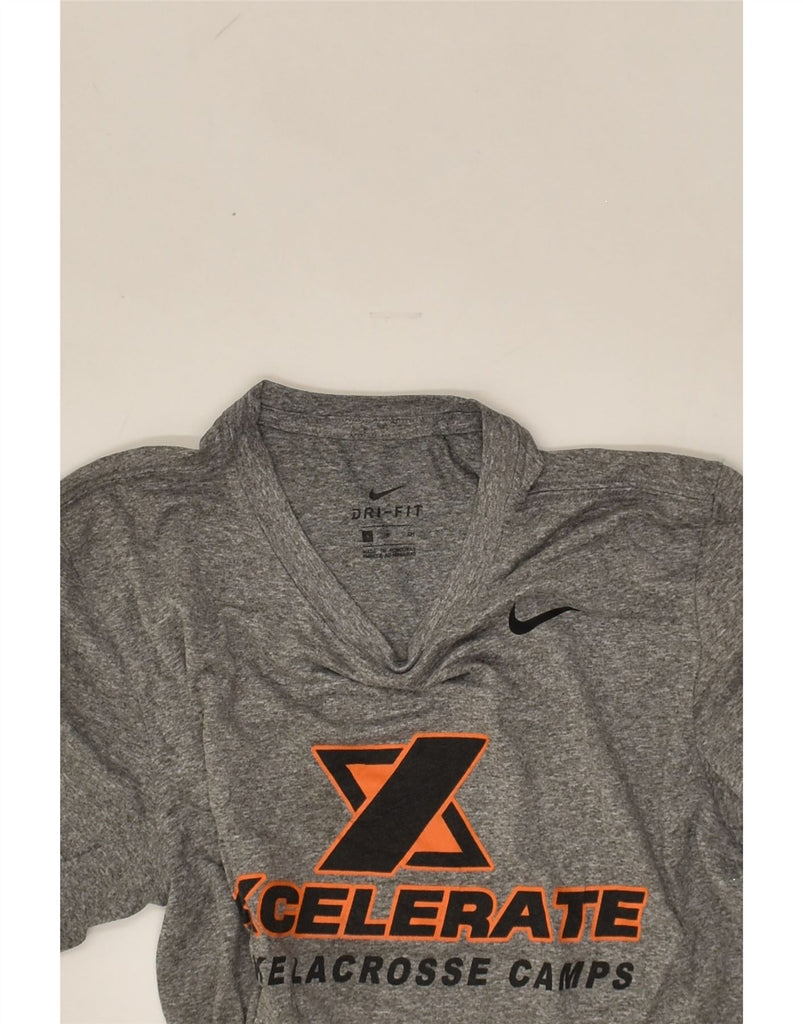 NIKE Boys Dri Fit Graphic T-Shirt Top 9-10 Years Small  Grey Polyester | Vintage Nike | Thrift | Second-Hand Nike | Used Clothing | Messina Hembry 