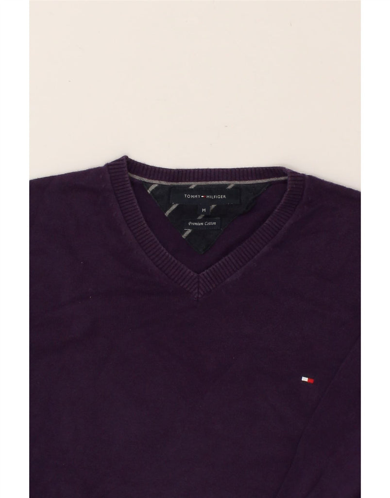 TOMMY HILFIGER Mens V-Neck Jumper Sweater Medium Purple Cotton | Vintage Tommy Hilfiger | Thrift | Second-Hand Tommy Hilfiger | Used Clothing | Messina Hembry 