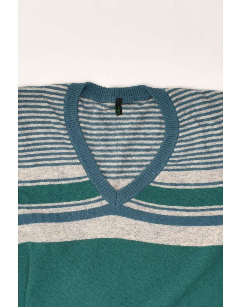 BENETTON Mens V-Neck Jumper Sweater Small Green Striped | Vintage Benetton | Thrift | Second-Hand Benetton | Used Clothing | Messina Hembry 