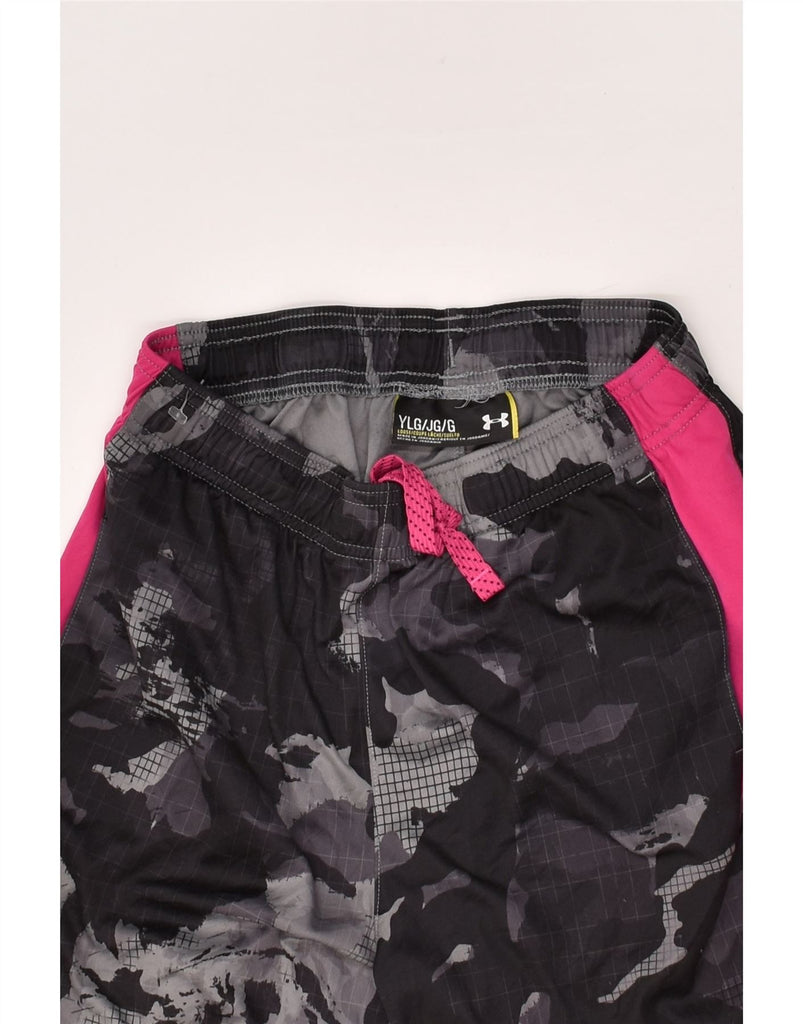 UNDER ARMOUR Girls Graphic Sport Shorts 11-12 Years Large Grey Camouflage | Vintage Under Armour | Thrift | Second-Hand Under Armour | Used Clothing | Messina Hembry 