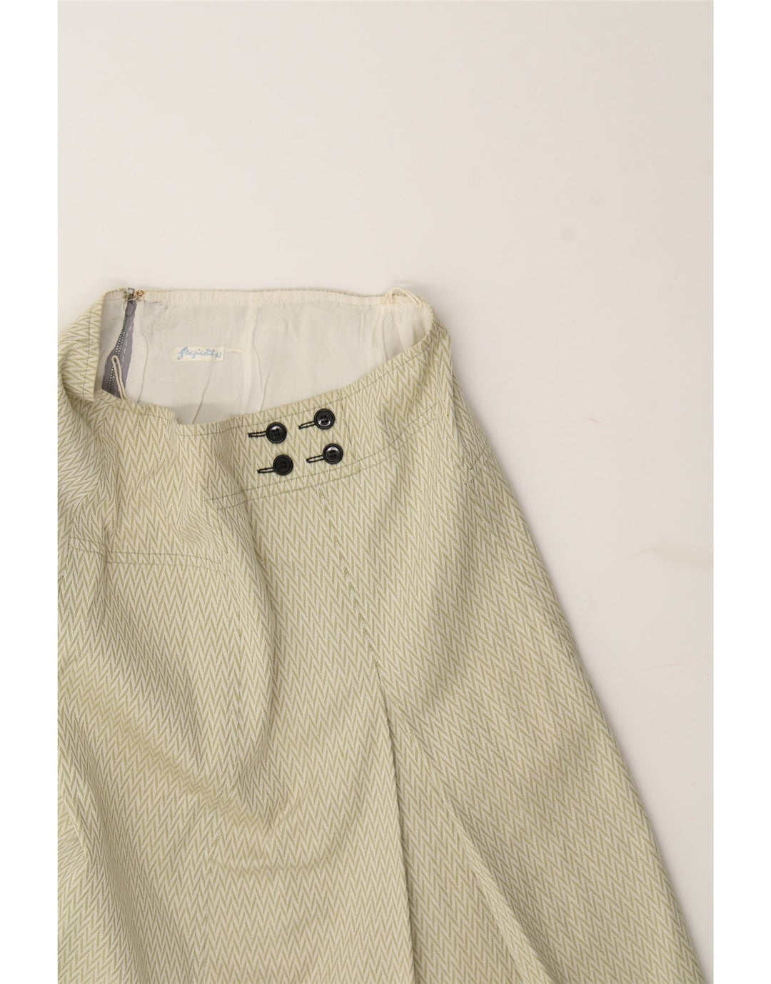 VINTAGE Womens A-Line Skirt IT 42 Medium W28  Beige Chevron Vintage Vintage and Second-Hand Vintage from Messina Hembry 