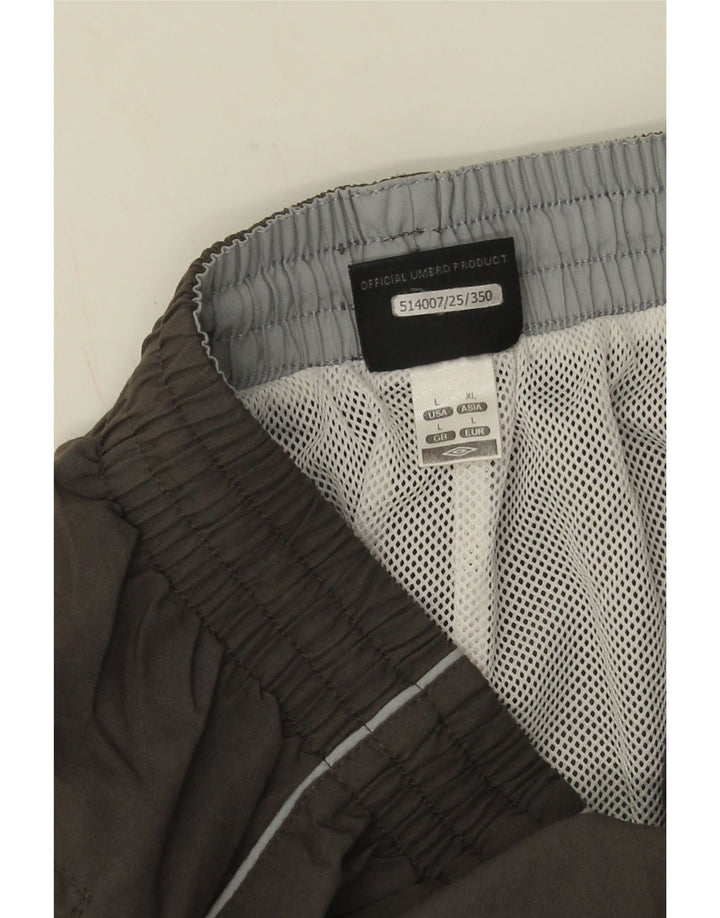 Umbro Mens Graphic Bermuda Sport Shorts Large  Grey Polyester