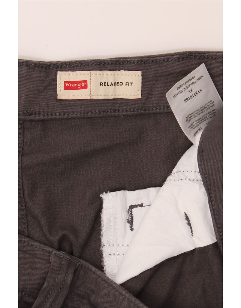 WRANGLER Mens Relaxed Fit Cargo Shorts XL W40  Grey Cotton Vintage Wrangler and Second-Hand Wrangler from Messina Hembry 