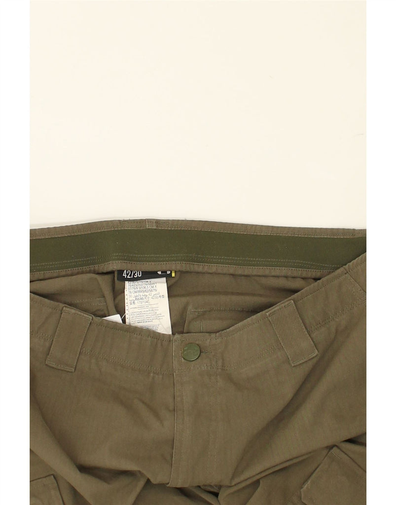 UNDER ARMOUR Mens Straight Cargo Trousers W42 L30 Khaki Polyester | Vintage Under Armour | Thrift | Second-Hand Under Armour | Used Clothing | Messina Hembry 