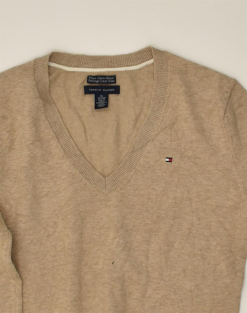 TOMMY HILFIGER Womens V-Neck Jumper Sweater UK 6 XS Brown Cotton | Vintage Tommy Hilfiger | Thrift | Second-Hand Tommy Hilfiger | Used Clothing | Messina Hembry 