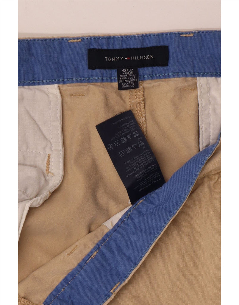 TOMMY HILFIGER Mens Straight Chino Trousers W42 L32 Beige Cotton Vintage Tommy Hilfiger and Second-Hand Tommy Hilfiger from Messina Hembry 