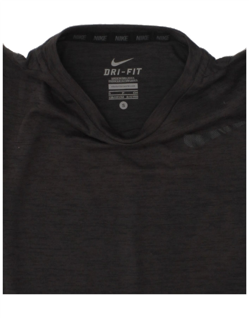 NIKE Boys Dri Fit T-Shirt Top 8-9 Years Small Grey Polyester | Vintage Nike | Thrift | Second-Hand Nike | Used Clothing | Messina Hembry 