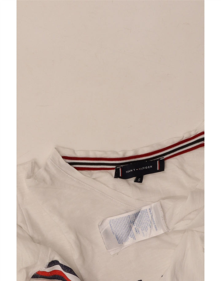 TOMMY HILFIGER Mens Graphic T-Shirt Top Small White Cotton Vintage Tommy Hilfiger and Second-Hand Tommy Hilfiger from Messina Hembry 
