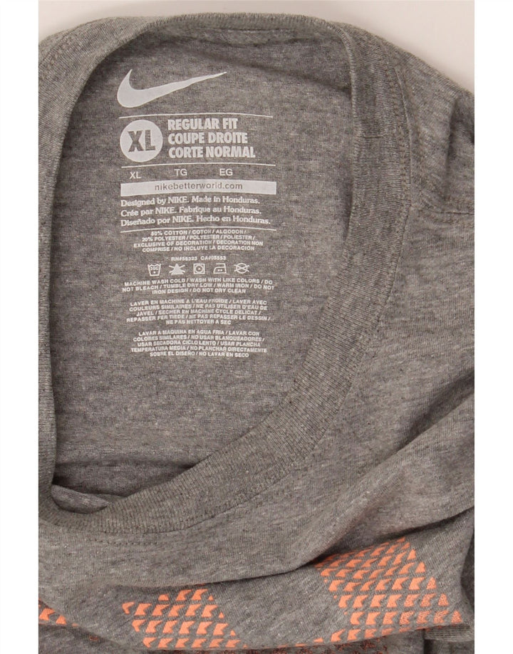 NIKE Mens Regular Fit Graphic T-Shirt Top XL Grey Cotton Vintage Nike and Second-Hand Nike from Messina Hembry 