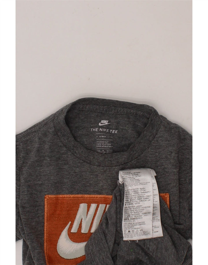 NIKE Boys Athletic Cut Graphic T-Shirt Top 2-3 Years Grey Cotton Vintage Nike and Second-Hand Nike from Messina Hembry 
