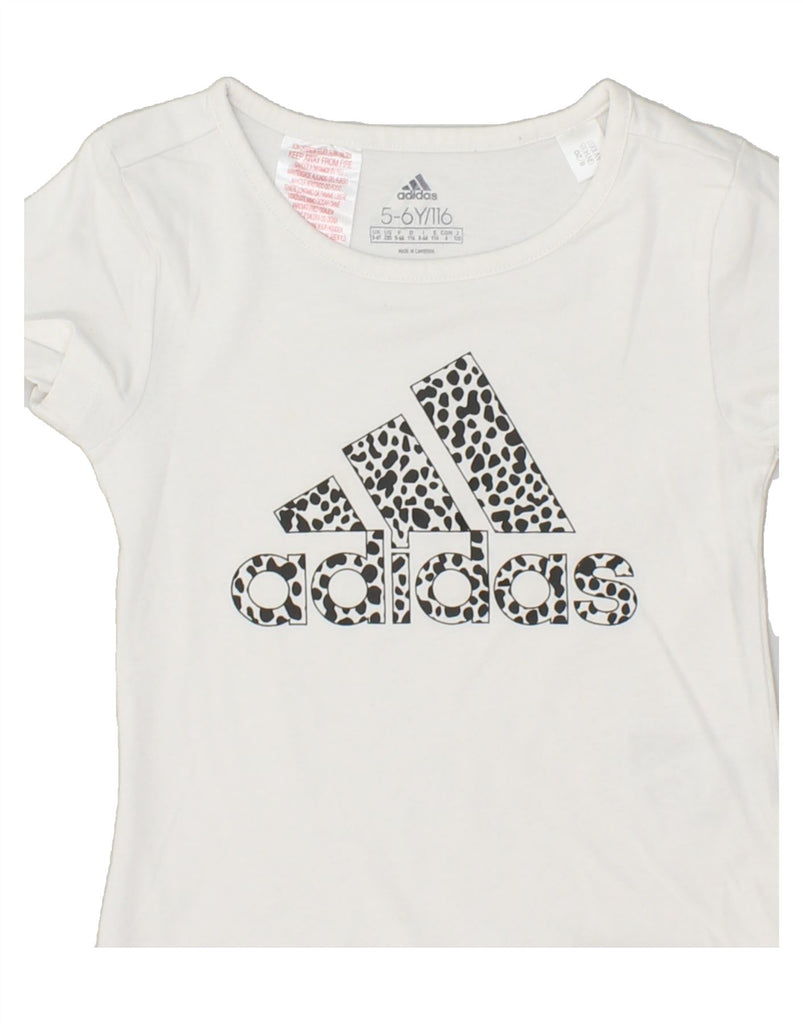 ADIDAS Girls Graphic T-Shirt Top 5-6 Years White Cotton | Vintage Adidas | Thrift | Second-Hand Adidas | Used Clothing | Messina Hembry 