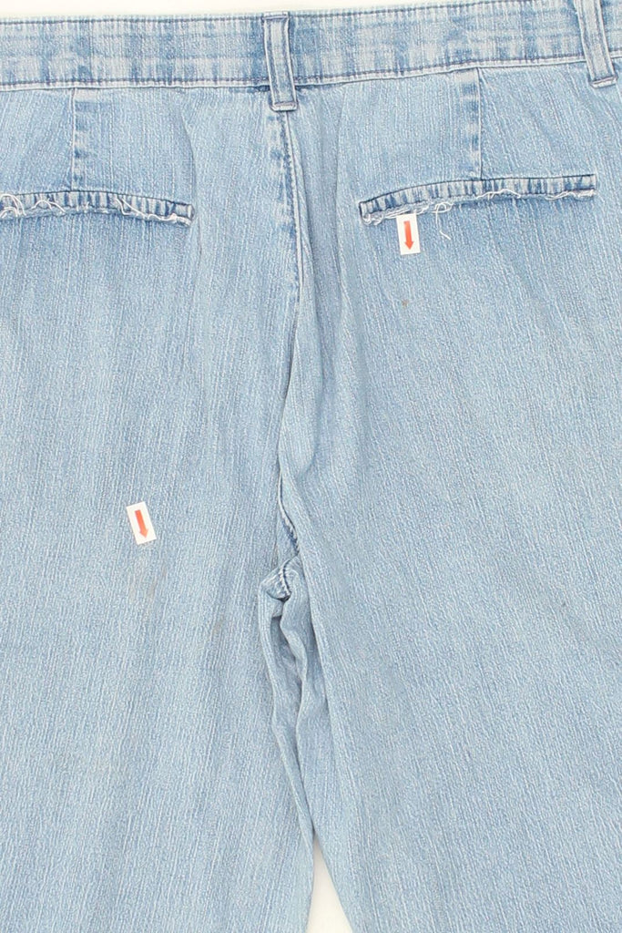 LEE Womens Stretch Comfort Fit Denim Shorts US 8 Medium W30 Blue Cotton | Vintage Lee | Thrift | Second-Hand Lee | Used Clothing | Messina Hembry 