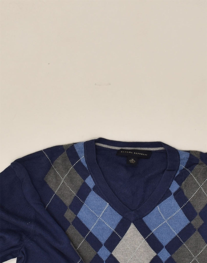 BANANA REPUBLIC Mens V-Neck Jumper Sweater Medium Navy Blue Argyle/Diamond | Vintage Banana Republic | Thrift | Second-Hand Banana Republic | Used Clothing | Messina Hembry 