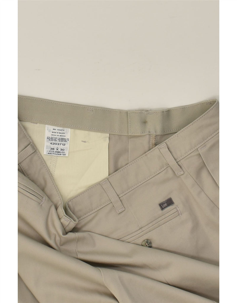 LEE Mens Straight Custom Fit Chino Trousers W36 L30 Grey Cotton | Vintage Lee | Thrift | Second-Hand Lee | Used Clothing | Messina Hembry 