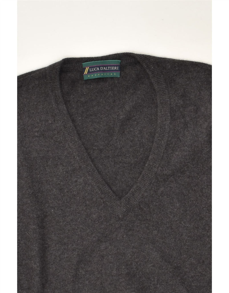 LUCA D'ALTIERI Mens V-Neck Jumper Sweater IT 54 XL Grey Merino Wool | Vintage Luca D'altieri | Thrift | Second-Hand Luca D'altieri | Used Clothing | Messina Hembry 