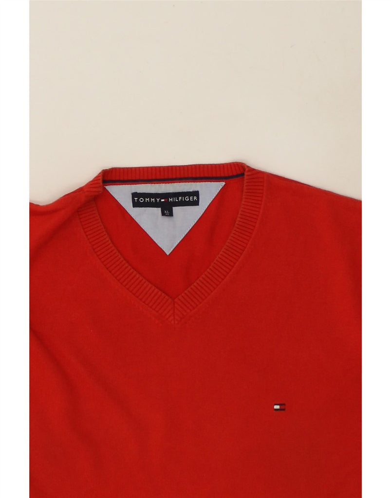 TOMMY HILFIGER Mens V-Neck Jumper Sweater XL Red Cotton | Vintage Tommy Hilfiger | Thrift | Second-Hand Tommy Hilfiger | Used Clothing | Messina Hembry 